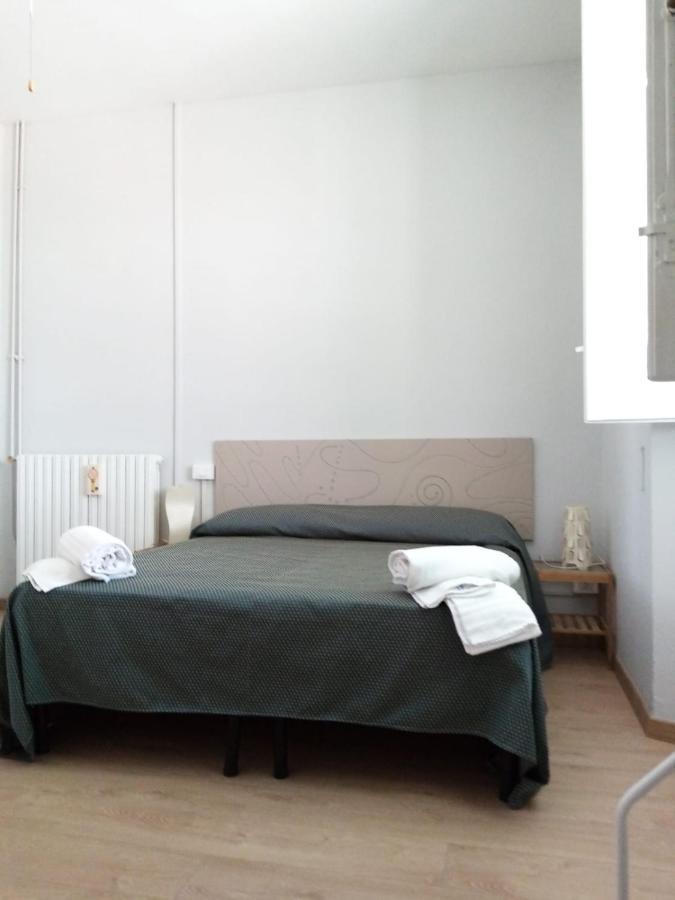 Binario 5 Panzió Lucca Kültér fotó