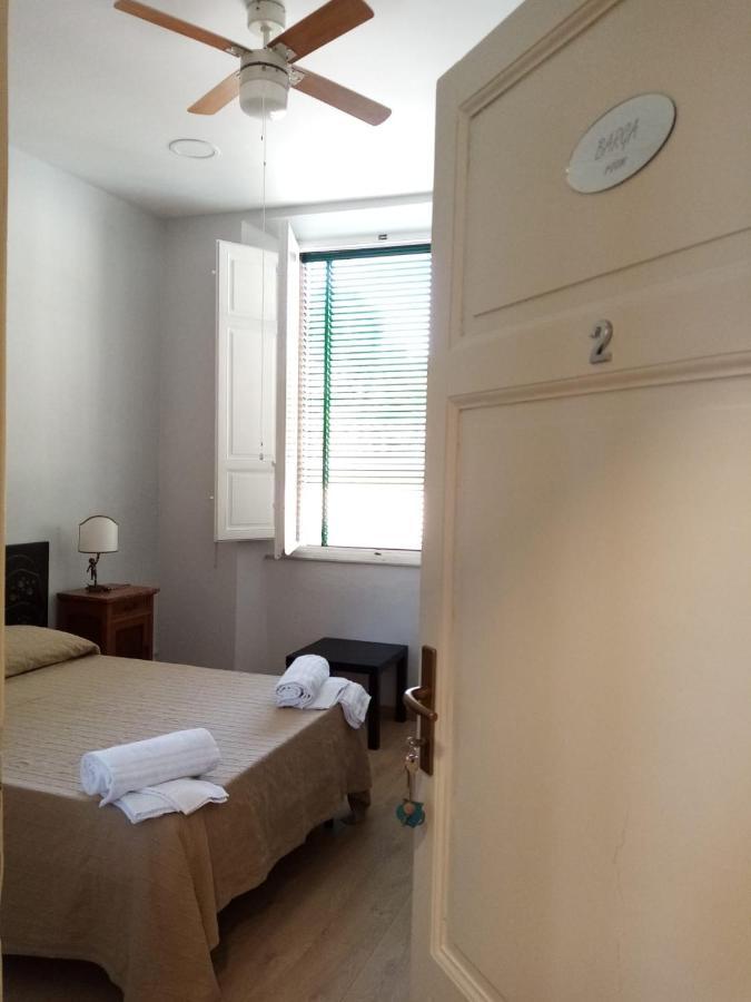 Binario 5 Panzió Lucca Kültér fotó