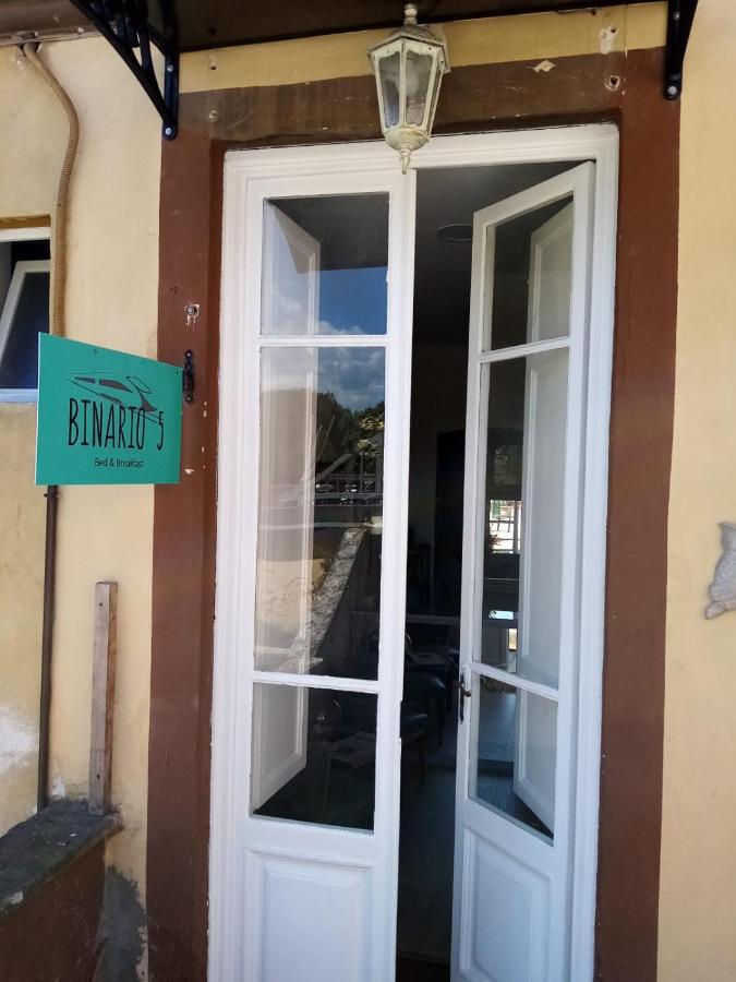 Binario 5 Panzió Lucca Kültér fotó